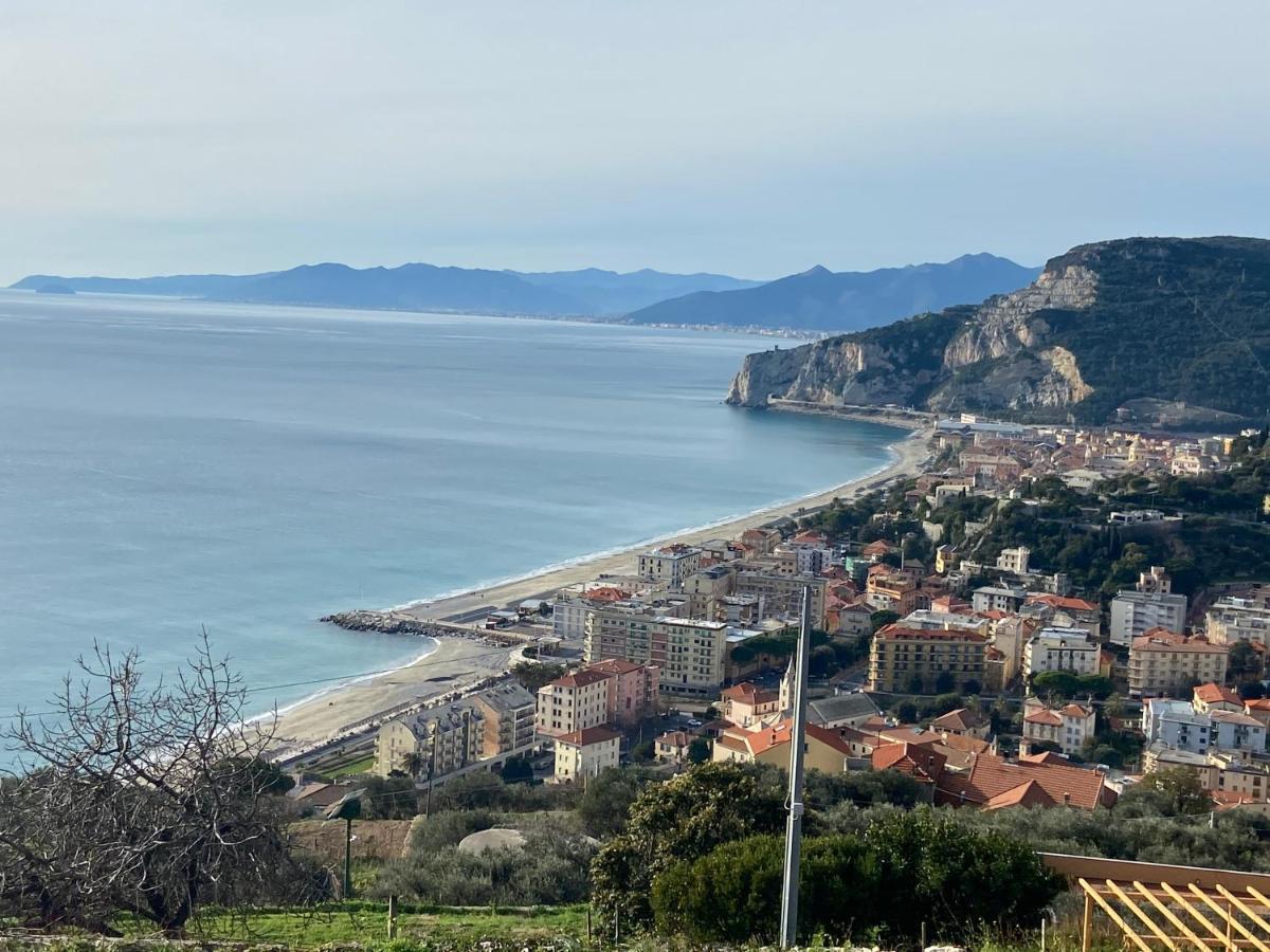 Albergo Aduepassi Finale Ligure Exterior foto